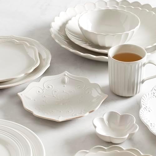 Lenox French Perle Scallop 12-Piece Dinnerware Set Microwave Dishwasher Safe White