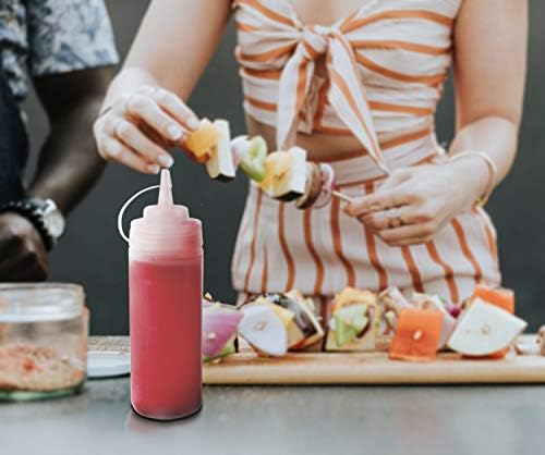 Secure Squeeze Bottles for Kitchen Use