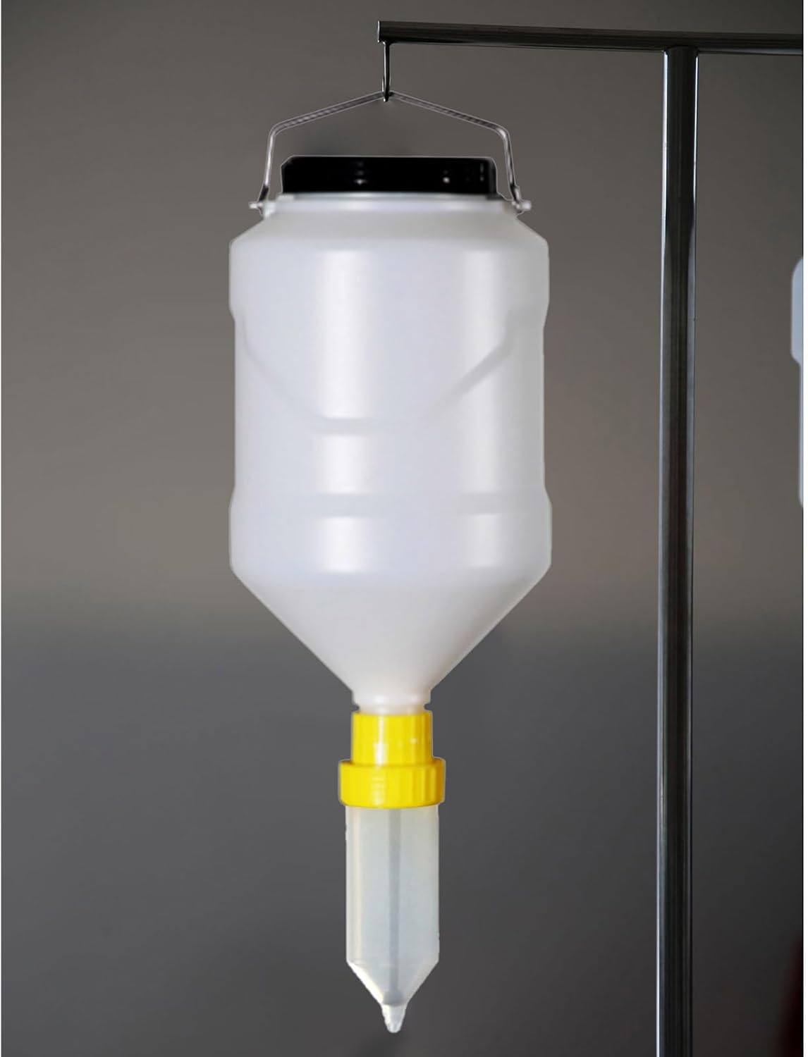 Efficient 3L Condiment Squeeze Bottle