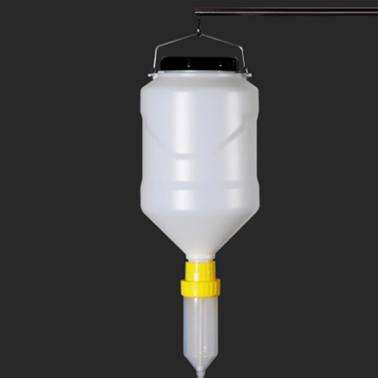 Efficient 3L Condiment Squeeze Bottle