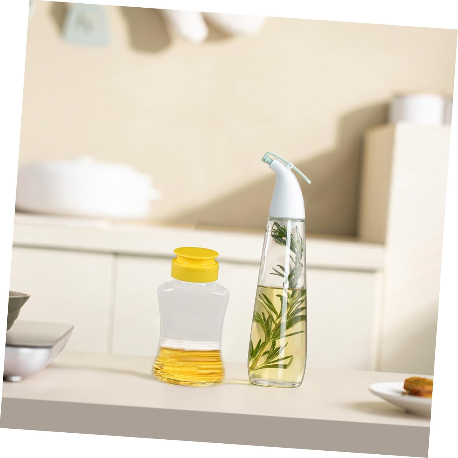 180ml Squeeze Bottle with Funnel liberated condiments-EZ Squeeze Lubricate Your Kitchen Journey
