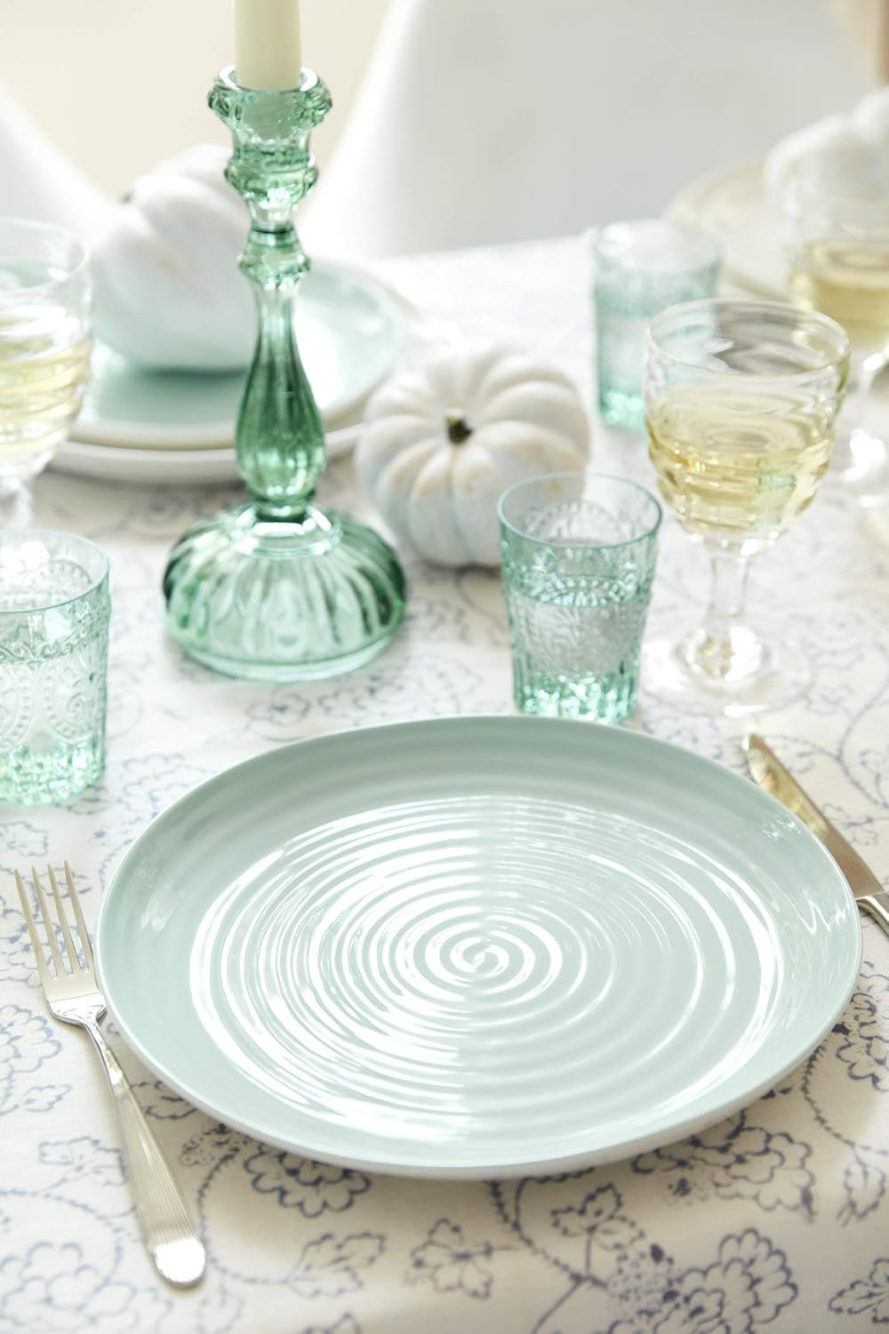 Cutest 12-inch Portmeirion Sophie Conran White Round Platter