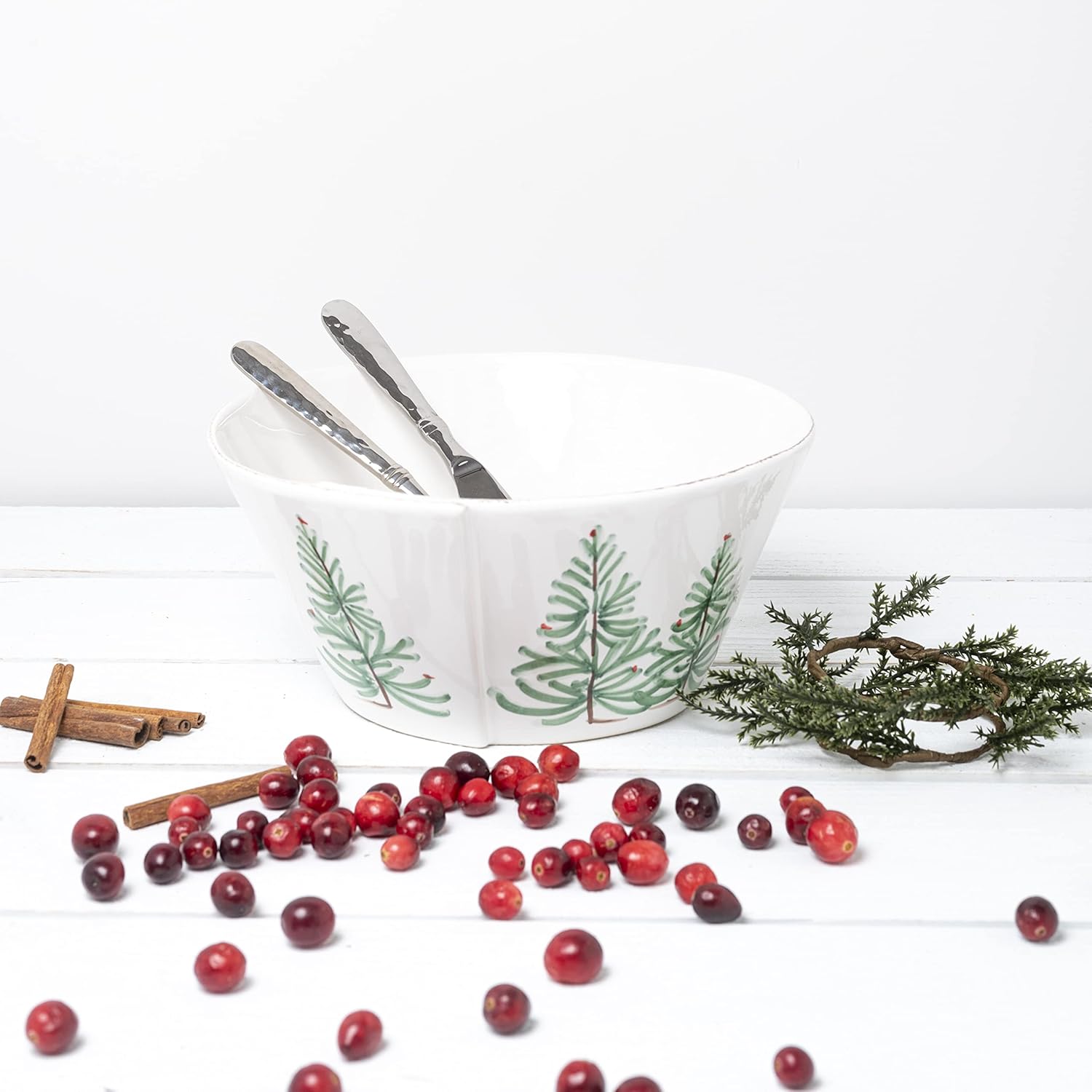 Vietri Lastra Holiday White Green Elegance Christmas Curling Bowl 105 D