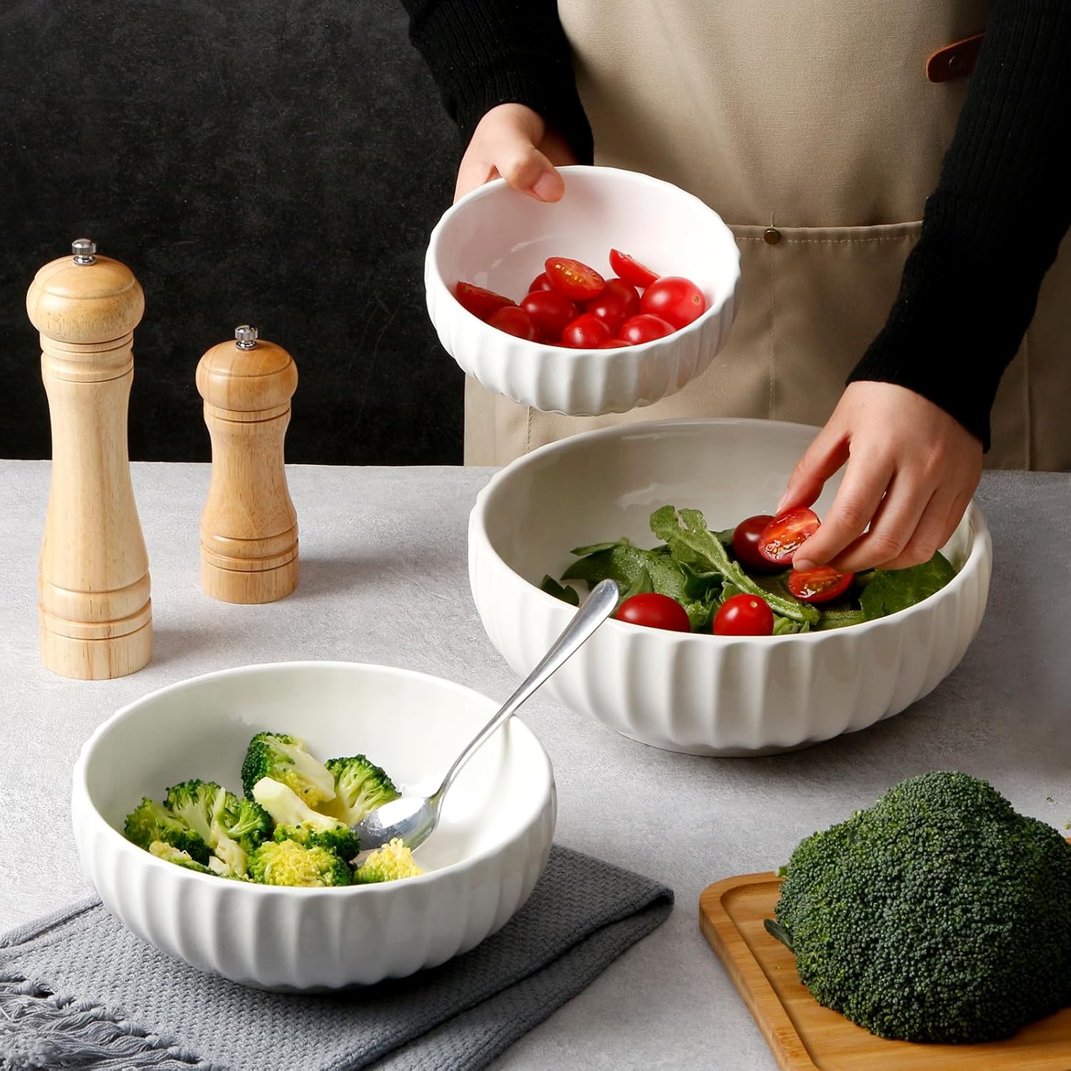 Nesting Salad Bowls Set