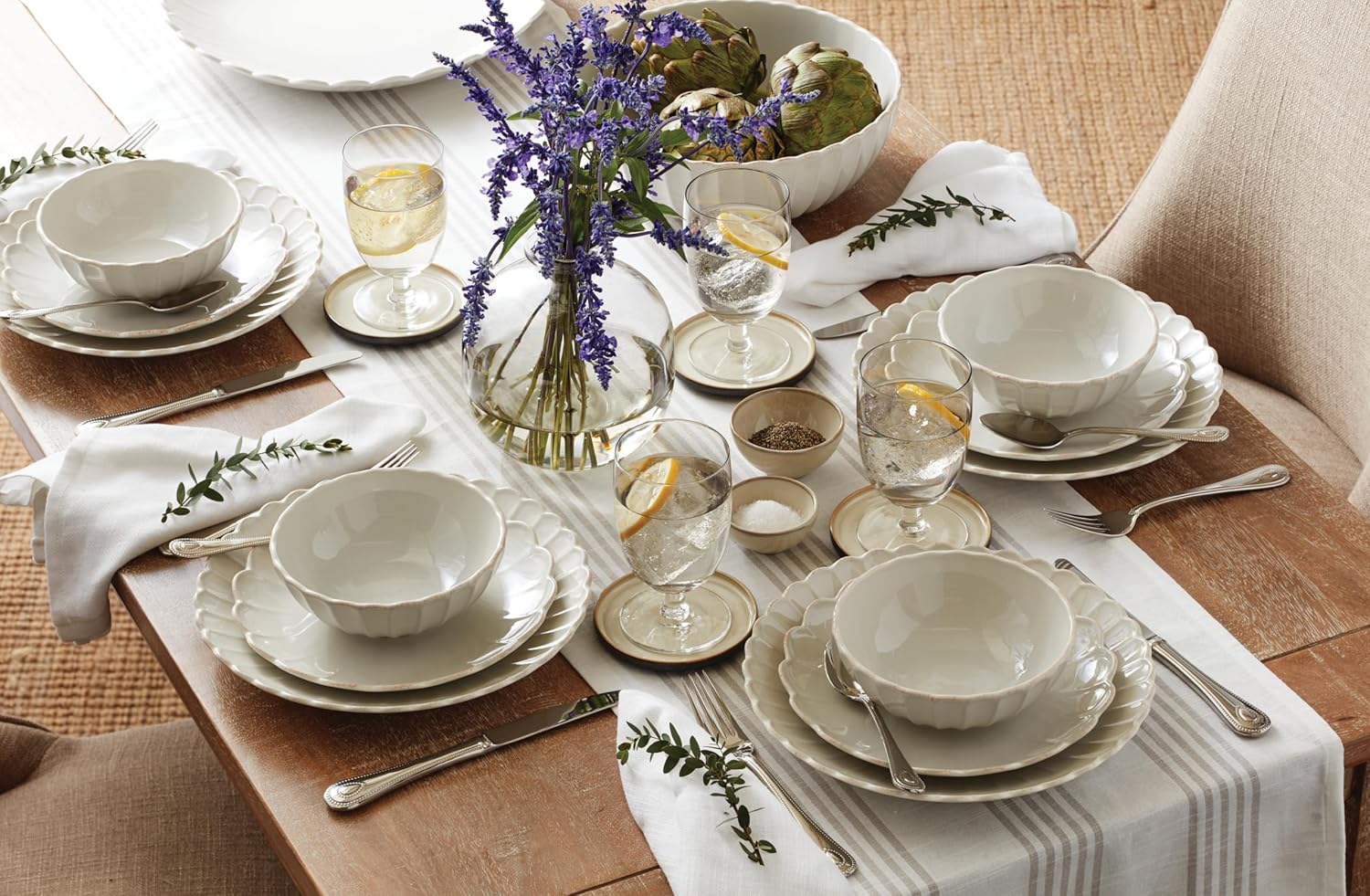 Lenox French Perle Scallop 12-Piece Dinnerware Set Microwave Dishwasher Safe White