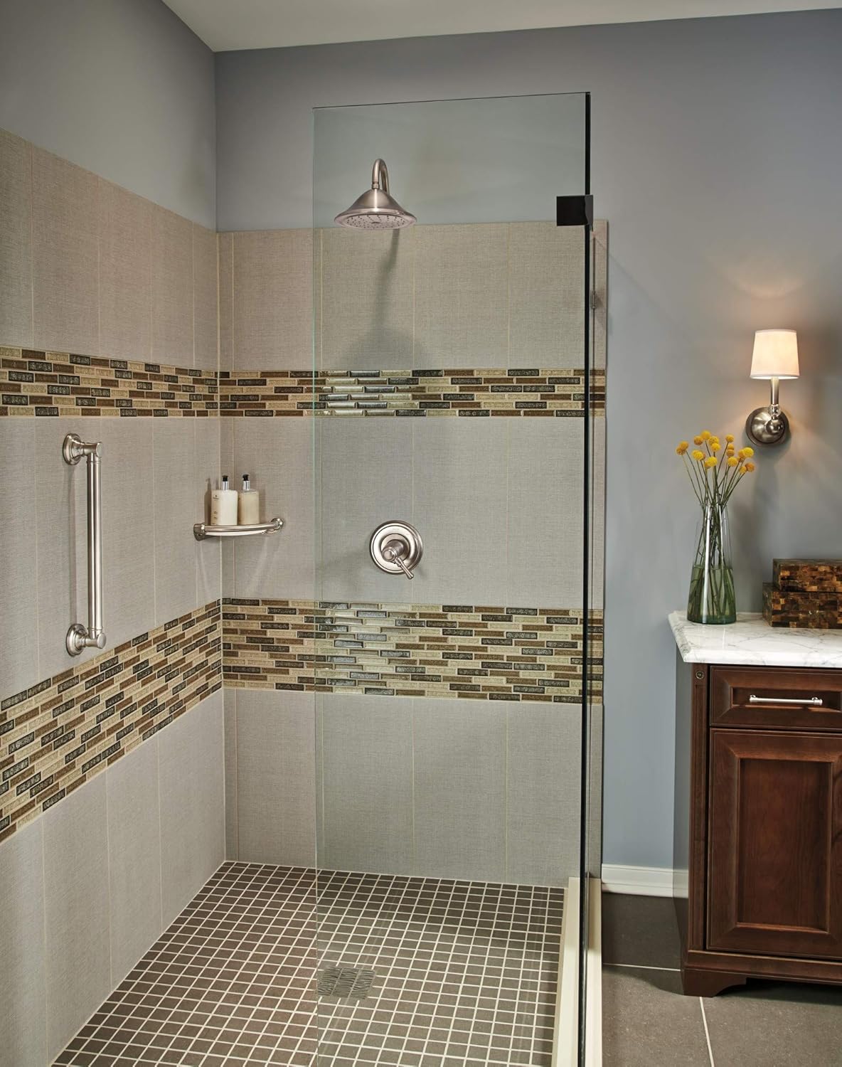 Experience Safe Bathroom Living with the Delta Faucet 41618-CZ Traditional Grab Bar