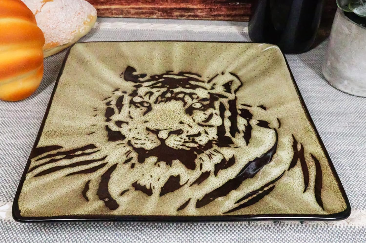 Ebros Gift Pack Tiger-Eyes 8 Ceramic Salad Plates