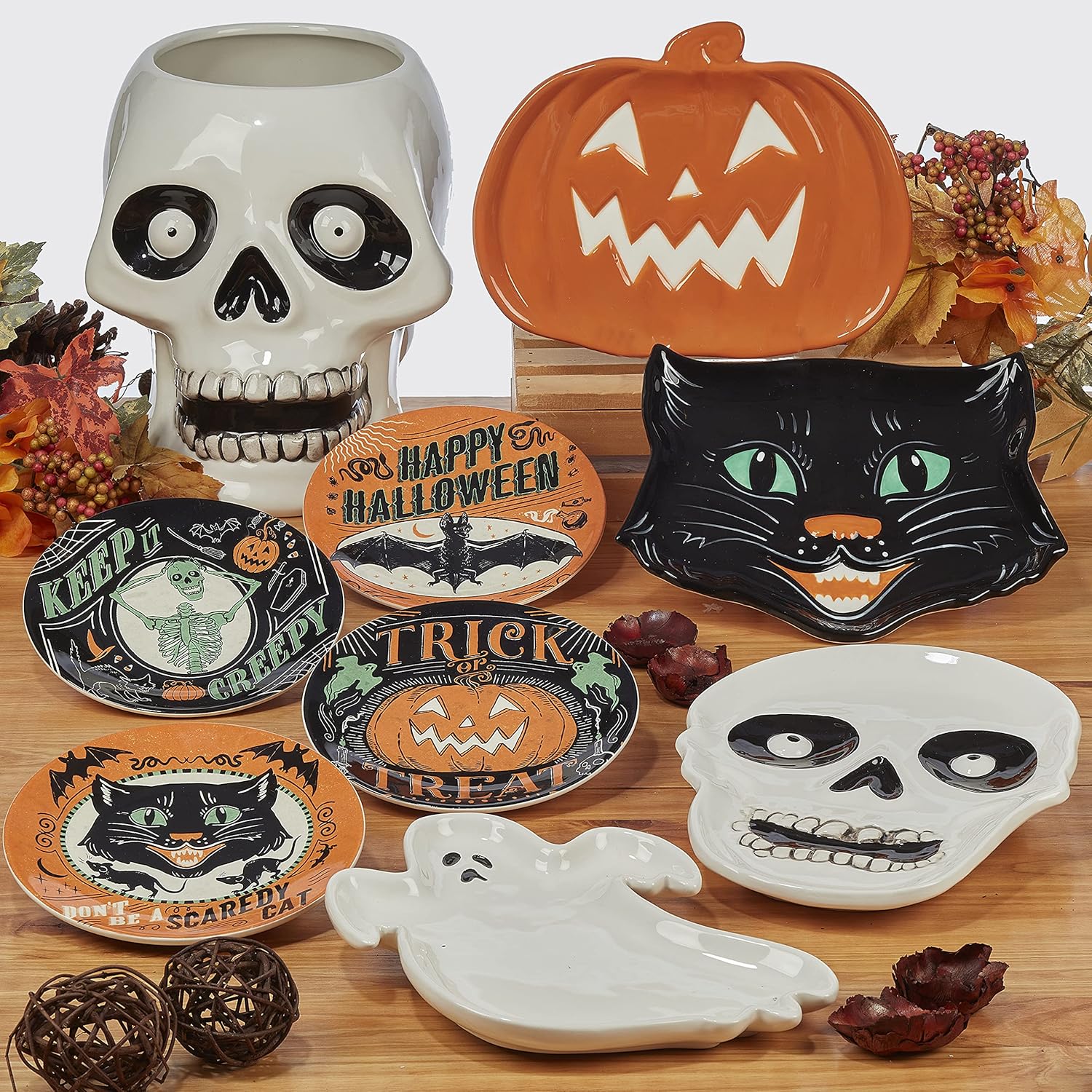 Adorable 6 CanapeLuncheon Plate Set with Assorted Designs